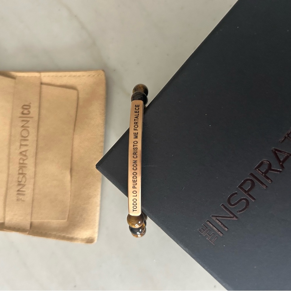 Inspiration Co. Philippians 4:13 verse in Spanish bracelet - Picture 3 of 5